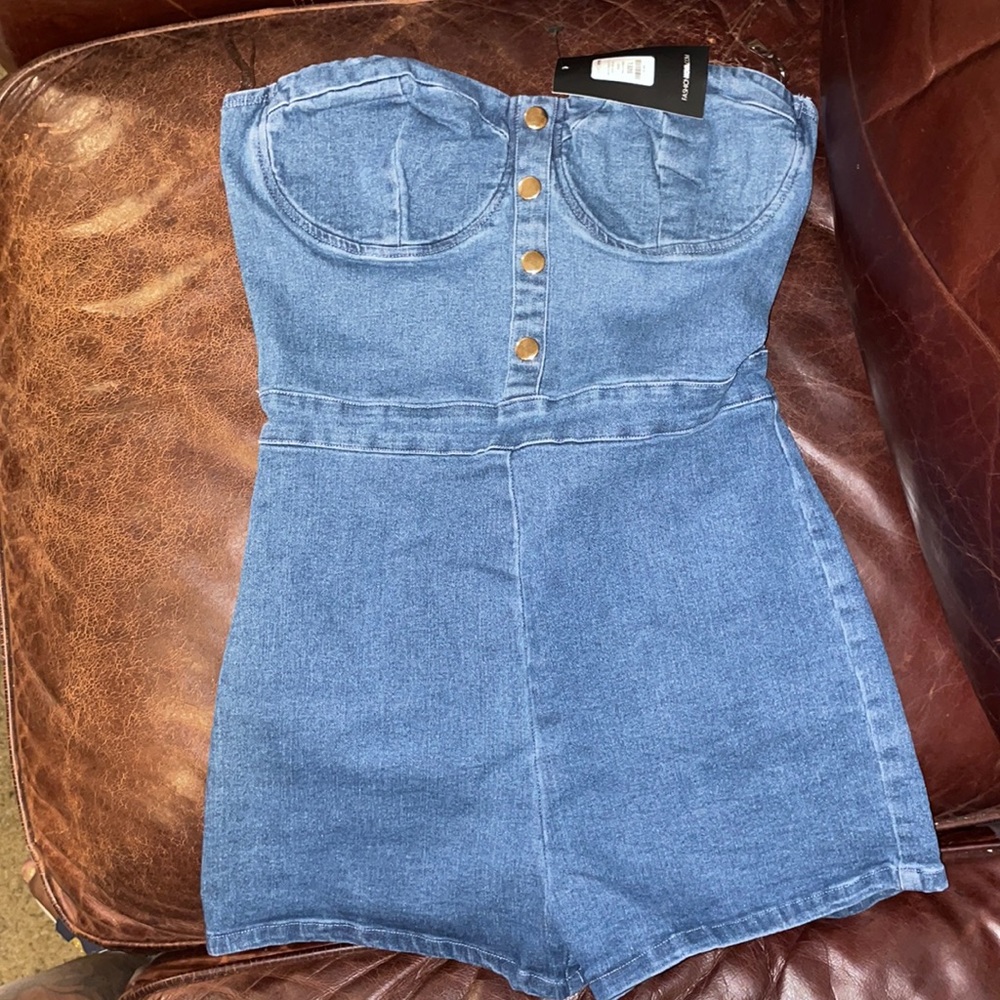 FASHION NOVA LESS IS ALWAYS MORE DENIM ROMPER SZ L
